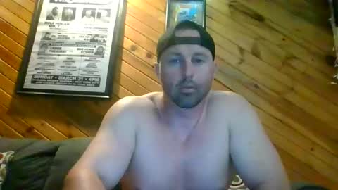 wh879 online show from April 10, 10:47 pm