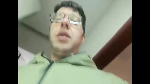 stoffy online show from March 31, 7:42 am