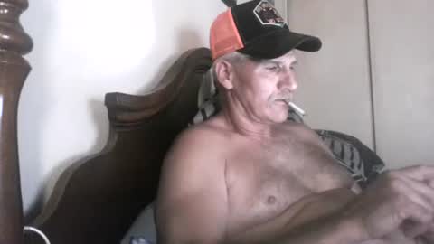Snapshot of wheenidude chatting on May 18, 12:18 am wheenidude online show from May 18, 12:18 am