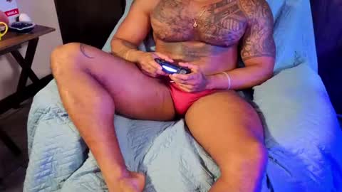 Snapshot of wheleer_green chatting on July 6, 5:37 pm Will online show from July 6, 5:37 pm