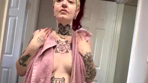 whimsydeathh online show from May 16, 7:45 pm