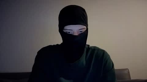 whispero_o online show from October 30, 7:54 am