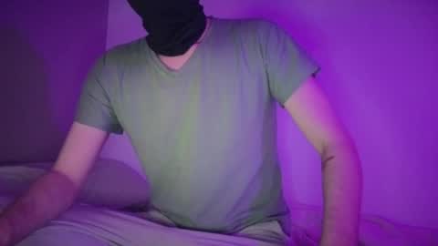 whispero_o online show from May 14, 8:37 pm