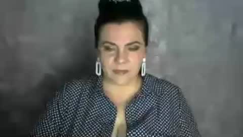 white__queen_ online show from June 17, 7:11 am