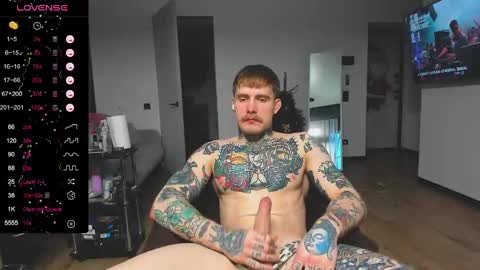 Snapshot of white_king999 chatting on December 15, 1:11 pm Max online show from December 15, 1:11 pm