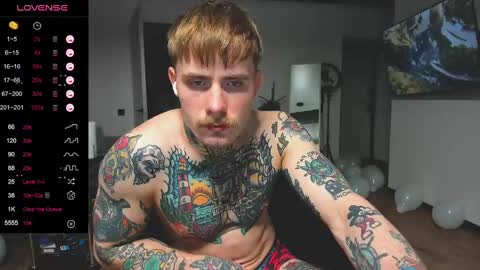 Snapshot of white_king999 chatting on December 29, 1:28 pm Max online show from December 29, 1:28 pm