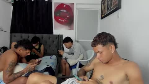 white online show from April 9, 6:19 am