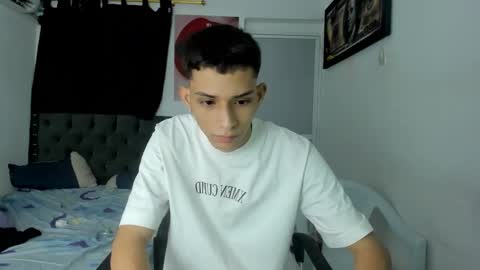 white online show from April 13, 2:17 am