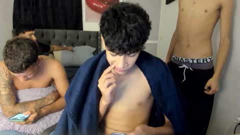 white online show from April 16, 10:38 am