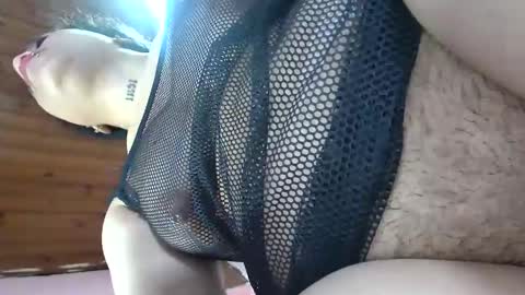Snapshot of white_sexy_ chatting on January 16, 9:37 am white_sexy_ online show from January 16, 9:37 am