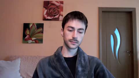 Snapshot of white_sport chatting on October 7, 2:03 pm Tom online show from October 7, 2:03 pm