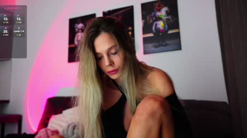 Snapshot of whitebanny chatting on January 21, 5:09 pm Kate online show from January 21, 5:09 pm