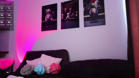 Snapshot of whitebanny chatting on February 2, 12:02 pm Kate online show from February 2, 12:02 pm