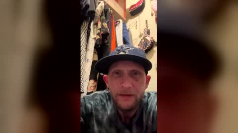 Snapshot of whiteboyosama chatting on February 8, 9:51 pm whiteboyosama online show from February 8, 9:51 pm