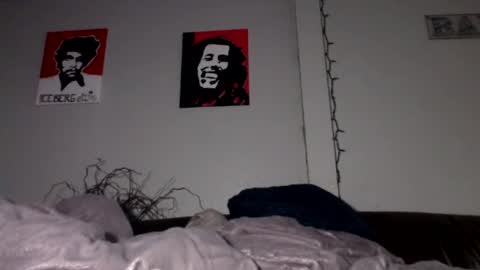 Snapshot of whitechocalate91 chatting on December 2, 4:09 am just str8 stud nut 1000 online show from December 2, 4:09 am