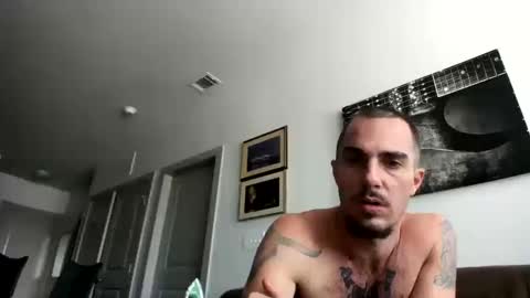 Snapshot of whitechocalate91 chatting on October 20, 5:02 pm just str8 stud nut 1000 online show from October 20, 5:02 pm