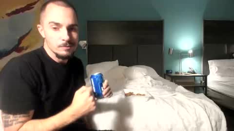 Snapshot of whitechocalate91 chatting on November 29, 7:44 am just str8 stud nut 1000 online show from November 29, 7:44 am