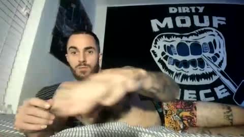Snapshot of whitechocalate91 chatting on February 10, 7:34 am just str8 stud nut 1000 online show from February 10, 7:34 am