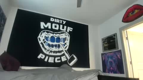 Snapshot of whitechocalate91 chatting on February 11, 9:31 pm just str8 stud nut 1000 online show from February 11, 9:31 pm