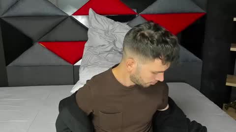 Dylan white online show from March 3, 9:15 pm