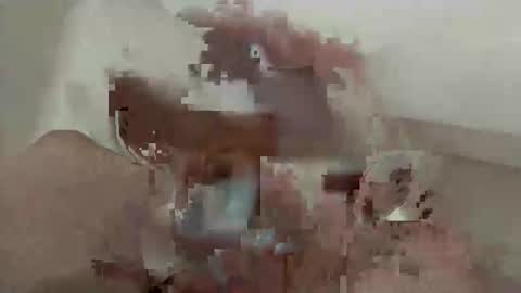 Snapshot of whitelava_4u chatting on April 2, 10:29 pm whitelava_4u online show from April 2, 10:29 pm