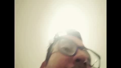 Snapshot of whitelines19 chatting on November 8, 3:50 am whitelines1991 online show from November 8, 3:50 am