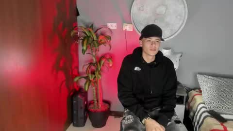 whiteman_0 online show from October 14, 2:34 am