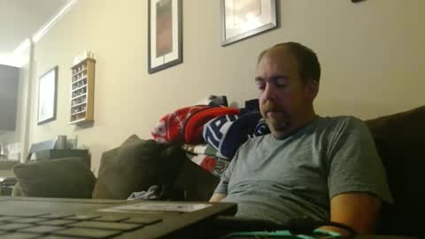 Snapshot of whitemi72975 chatting on December 20, 1:56 am Whitey online show from December 20, 1:56 am