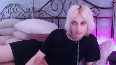 Snapshot of whitenyx chatting on September 21, 8:16 am Nyx online show from September 21, 8:16 am