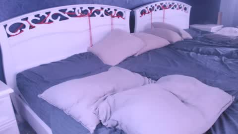 Nyx online show from April 14, 1:00 am