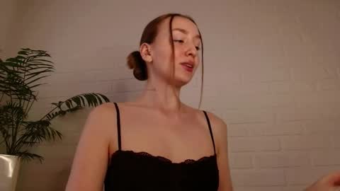 Snapshot of whiteprincessluna chatting on May 28, 12:35 pm You wont find me here on Saturdays and Sundays online show from May 28, 12:35 pm
