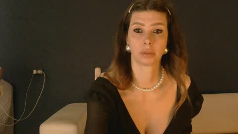 Snapshot of whitequeen888 chatting on May 18, 7:58 am White Queen online show from May 18, 7:58 am