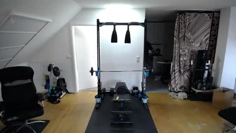 Snapshot of whiterabbit_86 chatting on April 9, 12:54 pm whiterabbit_86 online show from April 9, 12:54 pm