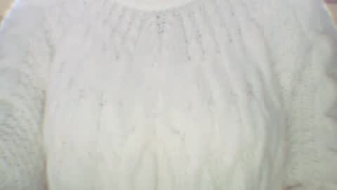 whitesweater online show from January 22, 7:14 am