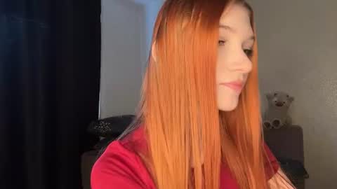 Snapshot of whitneyblaze chatting on June 25, 7:13 am Alaska 3 online show from June 25, 7:13 am