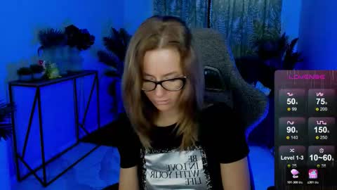 whitneypunnch online show from November 6, 8:26 am