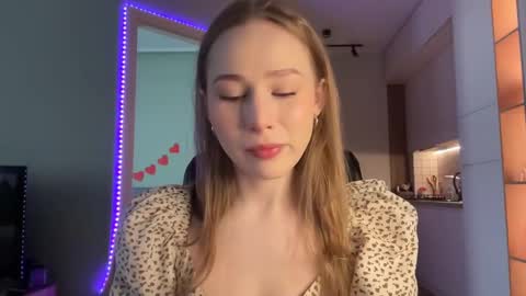 Alisa online show from December 16, 6:53 am