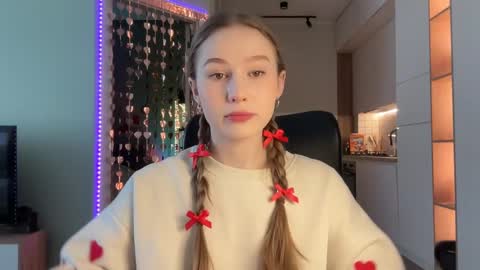 Alisa online show from February 1, 6:32 am