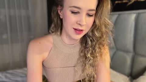 Alice online show from February 25, 6:53 pm