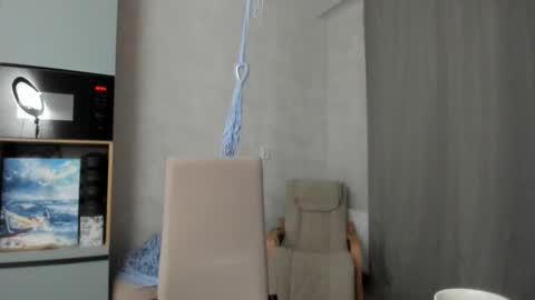 Veronica online show from November 1, 7:05 pm