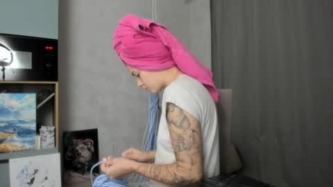 Veronica online show from December 5, 7:32 pm