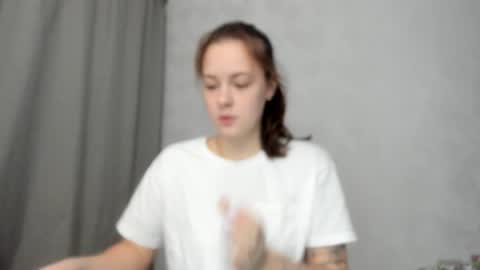 Veronica online show from February 19, 6:04 pm