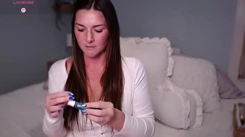 WickedWifeXO online show from March 21, 12:26 am