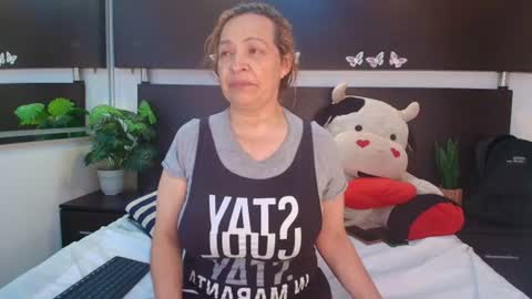Snapshot of wife_mature chatting on June 29, 12:05 pm sussy online show from June 29, 12:05 pm