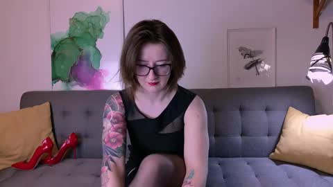 Snapshot of wild_peony chatting on March 1, 8:10 pm wild_peony online show from March 1, 8:10 pm