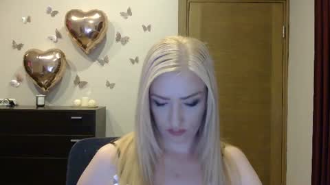 Snapshot of wild_silk_desire chatting on June 26, 4:55 pm Alina online show from June 26, 4:55 pm