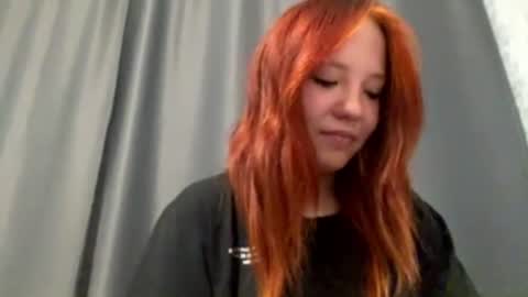 Snapshot of wildaskye chatting on June 18, 2:10 pm Brie online show from June 18, 2:10 pm