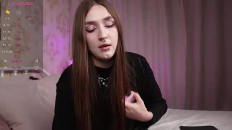 Snapshot of wilder_weinn chatting on November 6, 9:43 am .. alice .. online show from November 6, 9:43 am