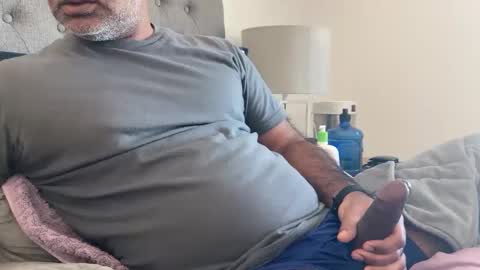 Snapshot of wildhungry chatting on January 2, 5:29 pm wildhungry online show from January 2, 5:29 pm