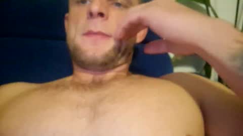 wildmike93 online show from October 12, 7:24 pm